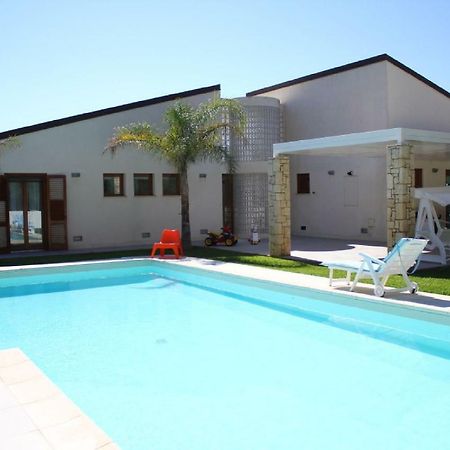 Villa Perla Del Mare Алкамо Марина Екстериор снимка